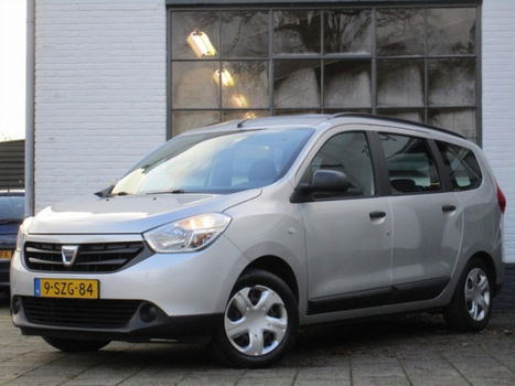 Dacia Lodgy - 1.2 Tce 115PK 5p Ambiance / Airco / Trekhaak / Winterbanden/ - 1