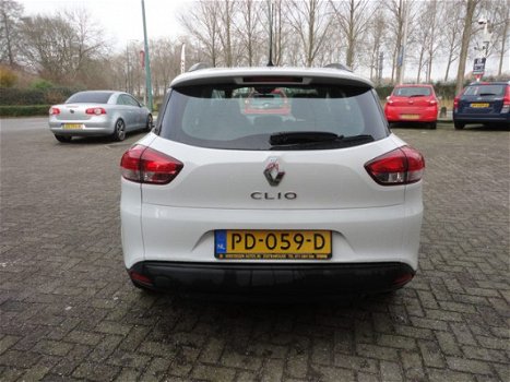 Renault Clio Estate - 1.2 16V 75 Night/Day Airco/Navi 5-drs - 1