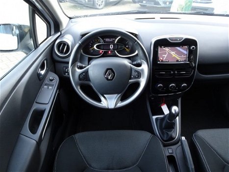 Renault Clio Estate - TCe 90 PK Night&Day Navi/Airco/Radio-DAB-USB/Bluetooth/Cruise control/Parkeers - 1