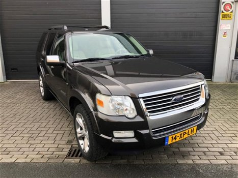 Ford Explorer - 4.6i LIMITED - 1