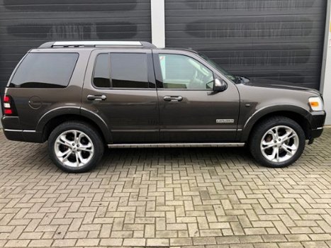 Ford Explorer - 4.6i LIMITED - 1