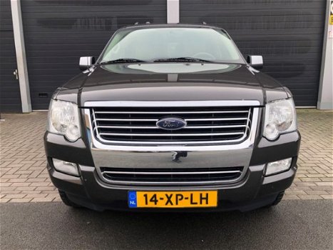 Ford Explorer - 4.6i LIMITED - 1