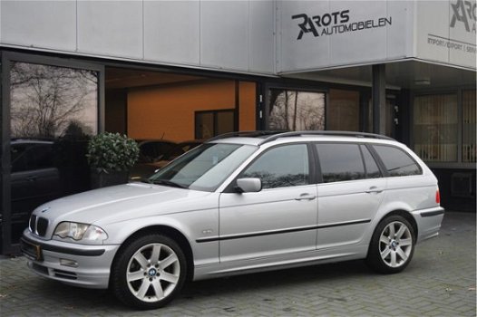 BMW 3-serie Touring - 330xi Aut. Executive Dak|Leder|Xenon|PDC Zilver - 1