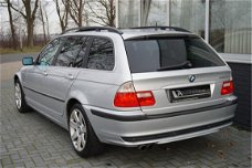 BMW 3-serie Touring - 330xi Aut. Executive Dak|Leder|Xenon|PDC Zilver