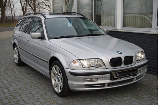 BMW 3-serie Touring - 330xi Aut. Executive Dak|Leder|Xenon|PDC Zilver - 1