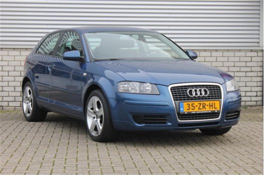 Audi A3 - 1.6 FSI Attraction | CLIMATE CONTROL | CRUISE CONTROL | PARROT | LMV | NAP | - 1