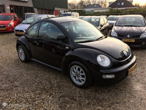 Volkswagen New Beetle - 2.0 Highline, Airco - 1