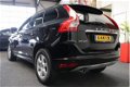 Volvo XC60 - 2.0 D3 FWD Momentum NAVIGATIE CRUISE CONTROL CLIMATE CONTROL TELEFOON PDC ZEER MOOI - 1 - Thumbnail