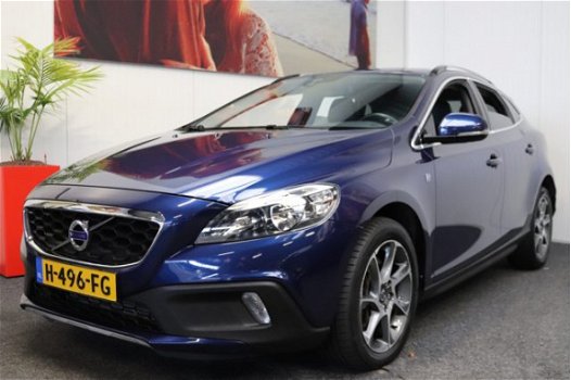 Volvo V40 Cross Country - 1.5 T3 Ocean Race LEDER NAVIGATIE CRUISE CONTROL CLIMATE CONTROL TEL PDC Z - 1