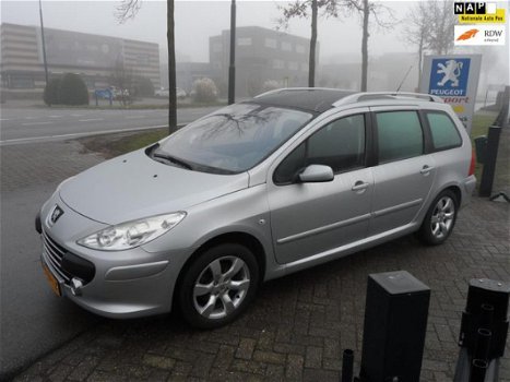 Peugeot 307 SW - 1.6 HDiF Premium 7-Persoons - 1