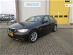 BMW 3-serie - 320i Business Line LEDER NAVIGATIE - 1 - Thumbnail