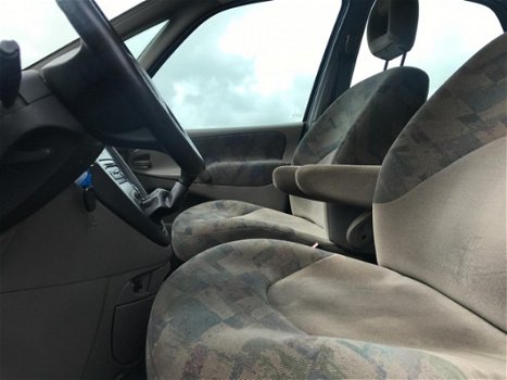 Citroën Xsara Picasso - 1.6i AIRCO I TREKHAAK I NAP - 1