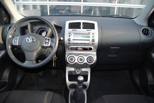 Toyota Urban Cruiser - 1.3 VVT-i Aspiration - 1