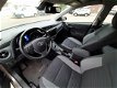 Toyota Auris - 1.8 Hybrid 136pk Dynamic | Navigatie, TSS, LM Velgen, Camera - 1 - Thumbnail