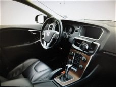 Volvo V40 - D4 190pk Momentum Sport, Leer, Xenon, Ecc, Navi, Harman/Kardon, PDC, St