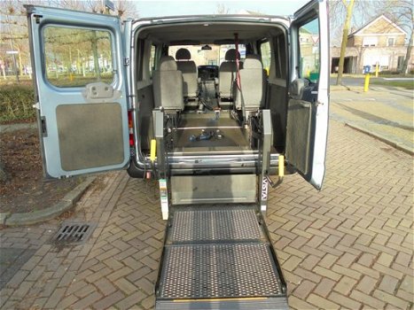 Ford Transit - 260S 2.0TDDi 85-pk Invalide / Rolstoel vervoer Celebration - 1