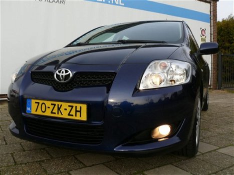 Toyota Auris - 1.6-16V Sol 124 pk 5 Deurs Trekhaak, Cruise Control, Airco Clima, Elek ramen en Spieg - 1