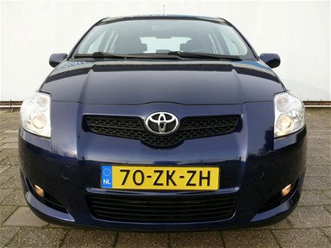 Toyota Auris - 1.6-16V Sol 124 pk 5 Deurs Trekhaak, Cruise Control, Airco Clima, Elek ramen en Spieg - 1