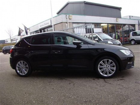 Seat Leon - 1.4 TSI Xcellence Navi - LED - Climate - Cruise - PDC - 17