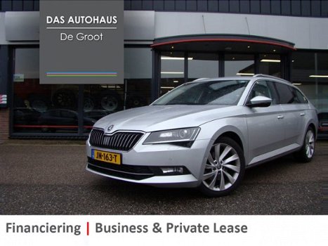 Skoda Superb Combi - 1.6 TDI Style Business Gr. Navi - Park assist - Trekhaak - 1