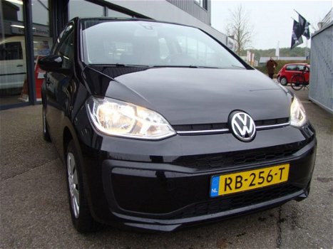 Volkswagen Up! - 1.0 BMT move up LED - Bluetooth - DAB - Airco - Elk pakket - 1