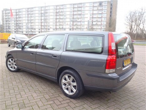 Volvo V70 - 2.4 Edition II 170 PK Automaat (Youngtimer) - 1