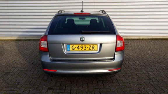 Skoda Octavia Combi - 1.2 TSI Ambition Business Line NAVI PDC ECC Stoelverw - 1