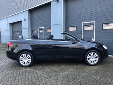 Volkswagen Eos - 1.6 16V FSI Airco Navigatie Cruise Control NETTE AUTO