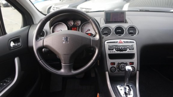 Peugeot 308 - 1.6 VTi XS bouwjaar 2010-automaat-navigatie-pdc v+a - 1