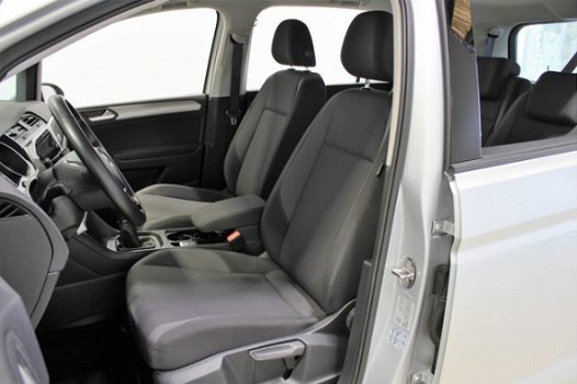 Volkswagen Touran - 1.2 TSi Comfortline 7-Persoons | Navigatie | Cruise | Bluetooth | - 1