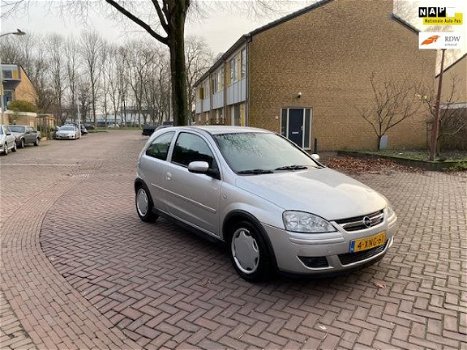 Opel Corsa - 1.0-12V Enjoy Eerste eigenaar / Digitale airco / bouwjaar 2005 / Leuke auto - 1