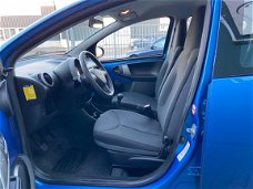 Toyota Aygo - 1.0 VVT-i Comfort 5-deurs NL Auto 11-2012 Airco Stuurbekr NAP