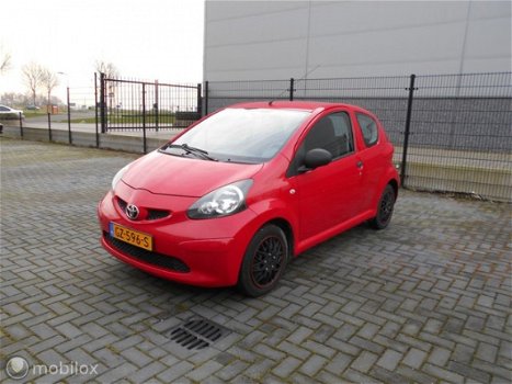 Toyota Aygo - 1.0-12V STUURBEKRACHTIGING - 1