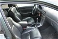 Toyota Avensis Wagon - 2.2 D-4D Executive Business MET AIRCO & JAAR APK - 1 - Thumbnail