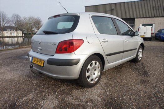 Peugeot 307 - 1.6-16V XT , 5 DEURS, AIRCO, ZEER NETTE EN GOED RIJDENDE 307 MET TREKHAAK , INRUIL TEG - 1