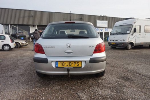 Peugeot 307 - 1.6-16V XT , 5 DEURS, AIRCO, ZEER NETTE EN GOED RIJDENDE 307 MET TREKHAAK , INRUIL TEG - 1