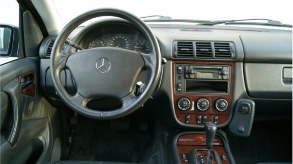 Mercedes-Benz M-klasse - 350 Automaat Youngtimer - 1