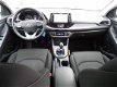 Hyundai i30 - 1.0 T-GDi 120pk Comfort | Navigatie | Lichtmetaal | Clima - 1 - Thumbnail