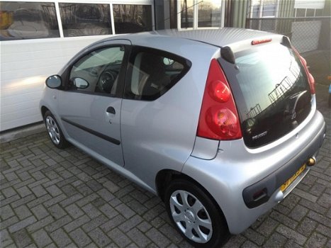 Peugeot 107 - 1.0-12V XR -Perfect onderhouden- Incl. Nieuwe APK - 1