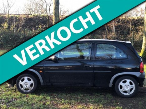 Opel Corsa - 1.2i-16V Sport stuurbekrachteging nieuwe apk zeer zuinig - 1