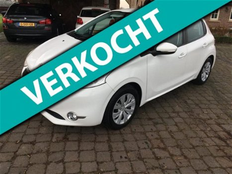 Peugeot 208 - 1.2 VTi Active incl. PDC, airco en bluetooth voorbereiding - 1