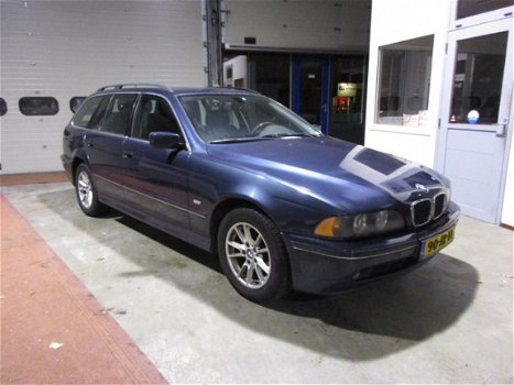 BMW 5-serie Touring - 525i Edition Leer, Xenon, Youngtimer - 1