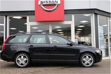 Volvo V50 - 2.4 Edition II / Leder / Navi / Automaat