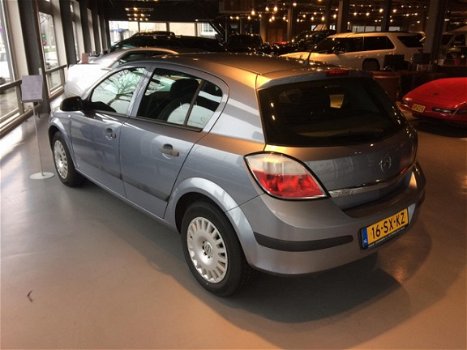 Opel Astra - 1.4 Business - 1