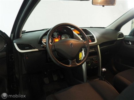 Peugeot 207 - 1.4-16V 67d kilometers Dealer onderhouden - 1