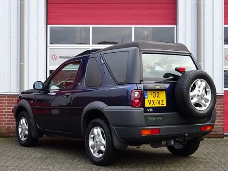 Land Rover Freelander - 2.5 V6 177PK Automaat S Hard top /AIRCO/Trekhaak/Leder/16'LM/GRIJS KENTEKEN/ - 1