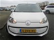 Volkswagen Up! - 1.0 Up 5 drs Sportvelgen 16 inch , NAVI Bluetooth, (occasion) - 1 - Thumbnail