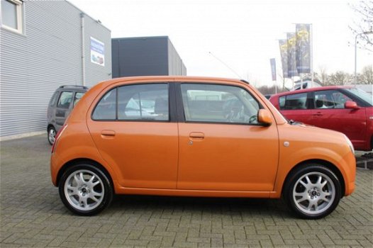 Daihatsu Trevis - 1.0 5DRSAutomaat Airco Elek Pakket Mooi - 1