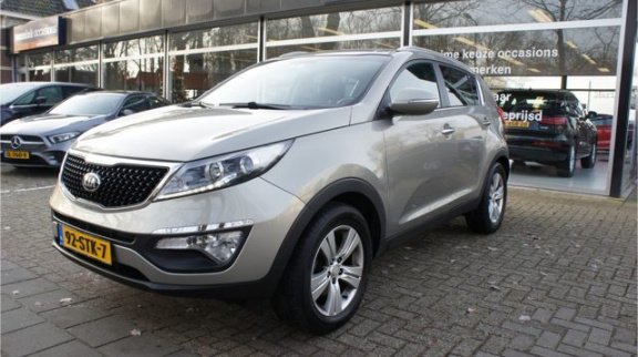 Kia Sportage - 2.0 X-ecutive Plus Pack | Navigatie | Camera | Trekhaak | Leder interieur - 1