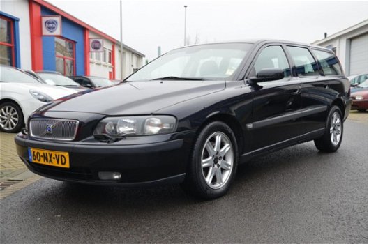 Volvo V70 - 2.4 D5 Geartronic Edition II |Rijdt Goed|2e eigenaar| - 1